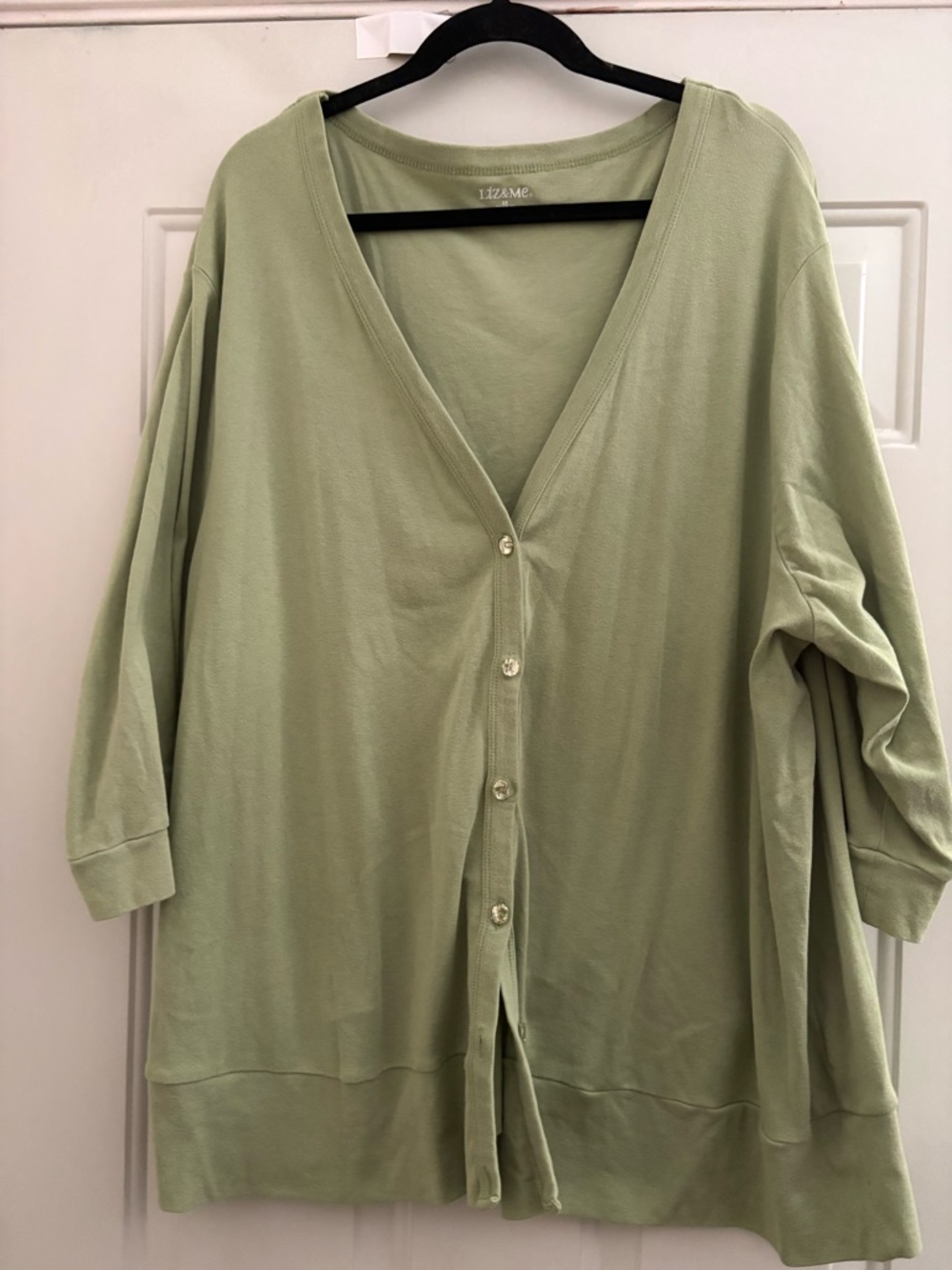 Liz & Me Light Green V-Neck Button Cardigan